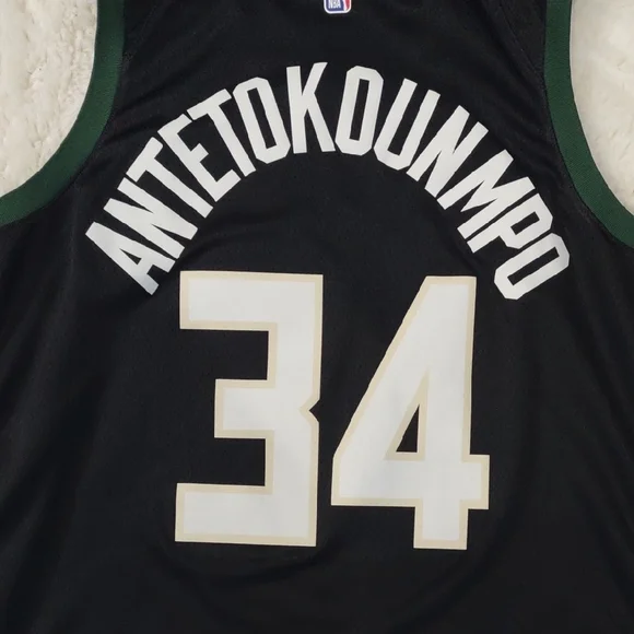 NBA Nike Black and Green Bucks Jersey - Picture 16 of 17